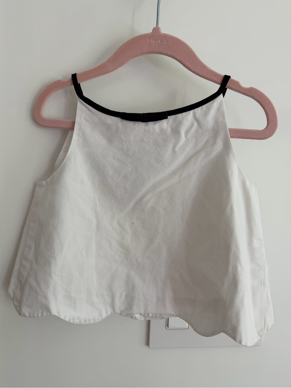 Jacadi White Scallop Hem Tank with Black Trim size 5A